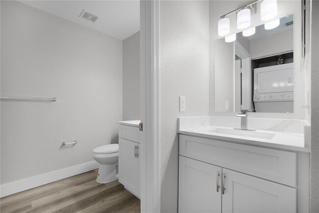 Building Photo - 4007 Venetian Bay Dr