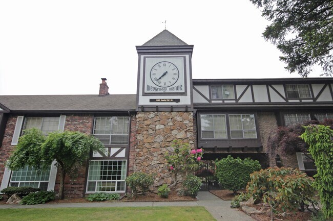 Building Photo - Three Blocks from the Light Rail