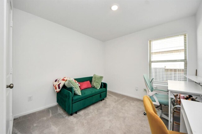 Building Photo - 21641 Balzola Ln
