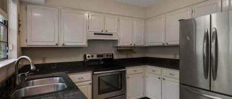 Building Photo - 2014 Mistral Ln E