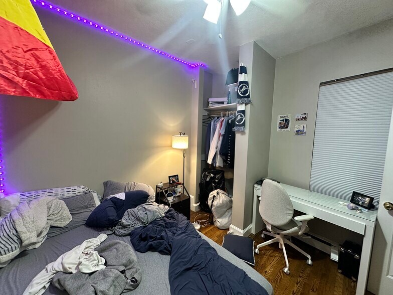 Building Photo - 586 Columbus Ave