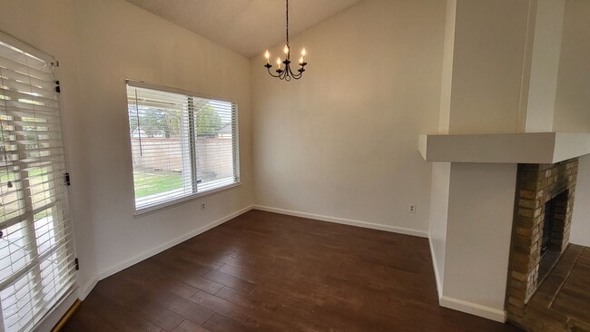 Building Photo - 6601 Camphor Ct