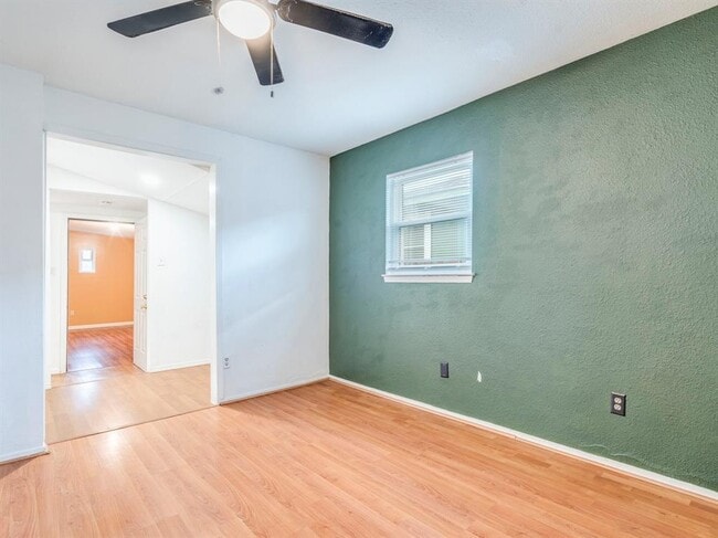 Building Photo - 5628 Pinon Vista Dr