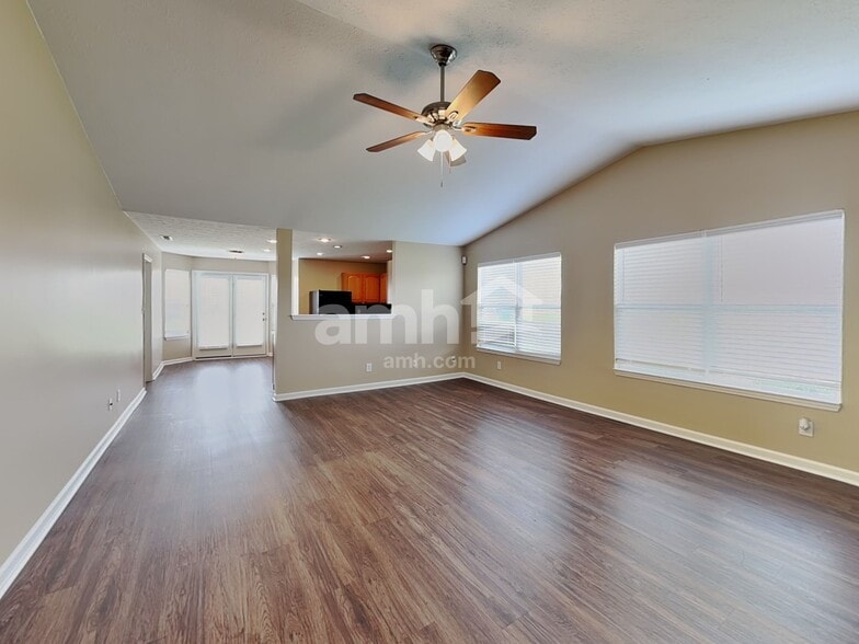 Building Photo - 829 Stonehenge Way