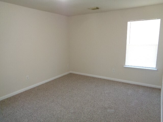 Building Photo - 3515 Garrison Run Dr