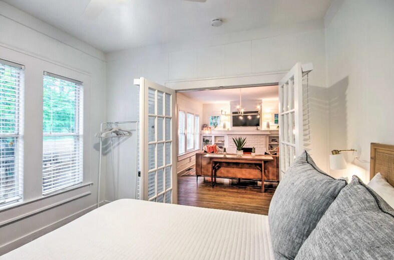 Building Photo - 1117 Kenwood Pl