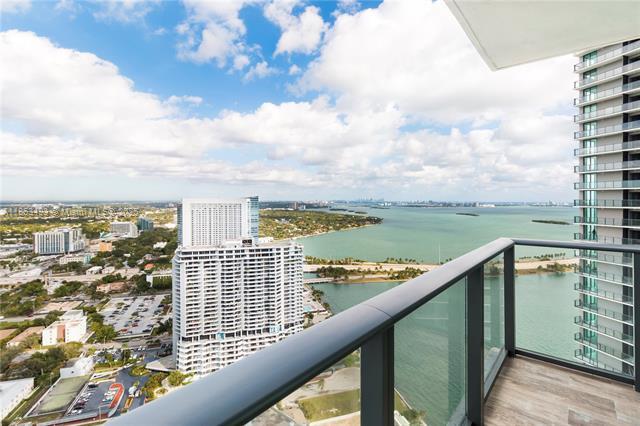 Building Photo - 650 NE 32nd St