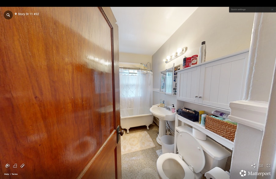 Building Photo - 11 Story St