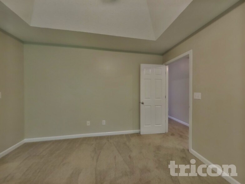 Building Photo - 538 Grove Pointe Ct