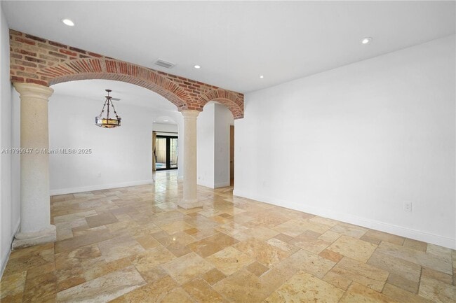 Building Photo - 9101 SW 41st St