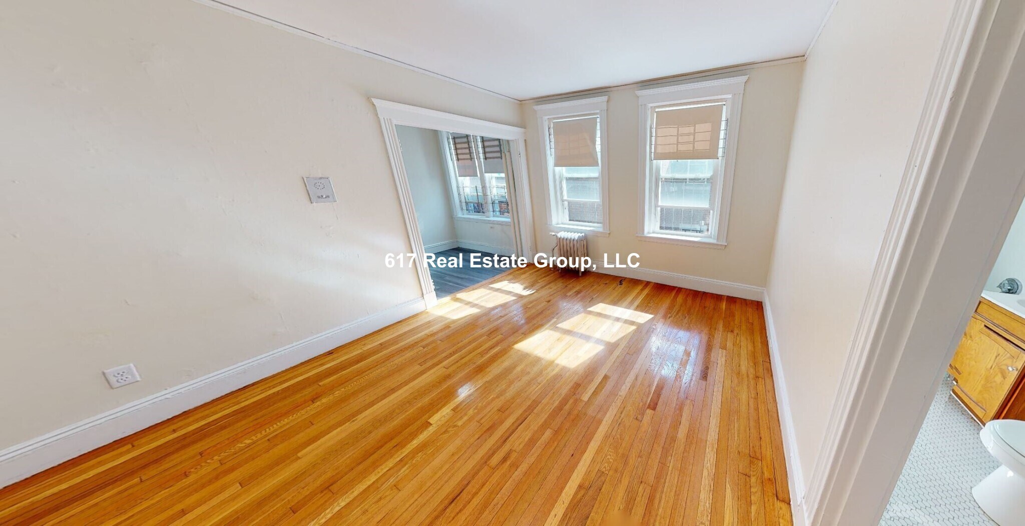 Building Photo - 231 Park Dr