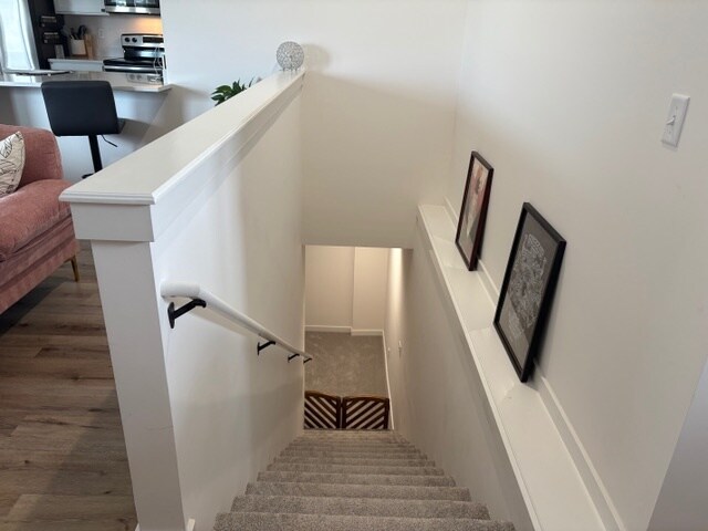 Building Photo - 5290 Pinecrest Ct N