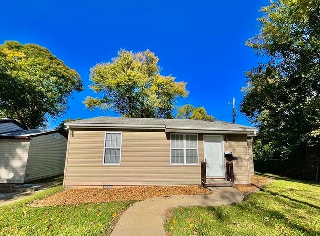 Building Photo - 2625 S Belt W