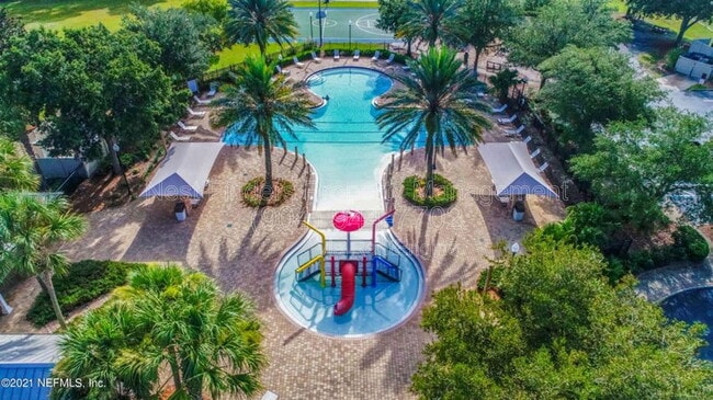 Building Photo - 2202 S Cranbrook Ave