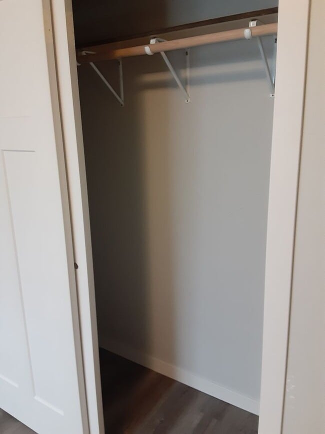 Building Photo - Modern Living in a 3-Bed, 2-Bath Townhome with Attached 2 Car Garage