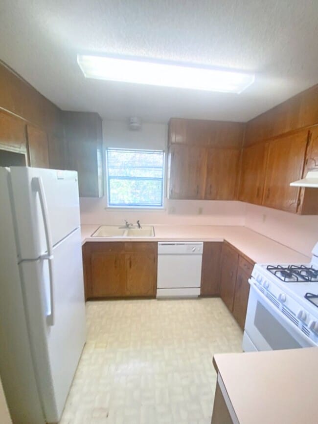 Building Photo - 1312 Opal Rd