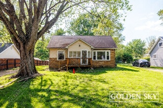 Building Photo - 609 N Waldemere Ave