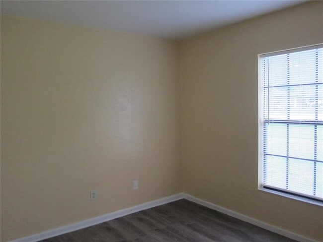 Building Photo - 2535 NW 62 Pl