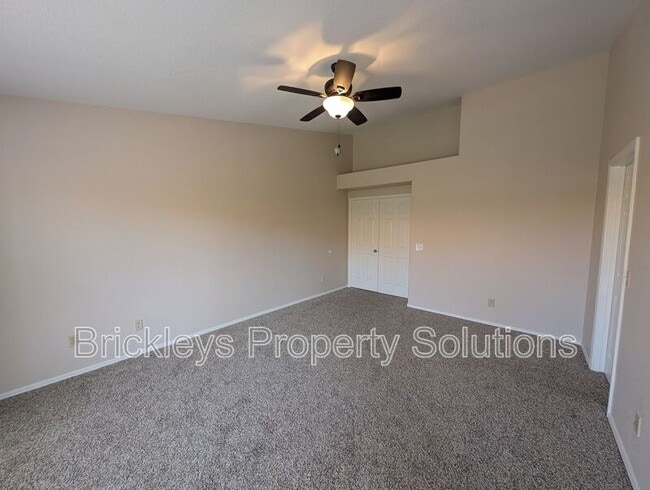 Building Photo - 618 W Tumbleweed Rd