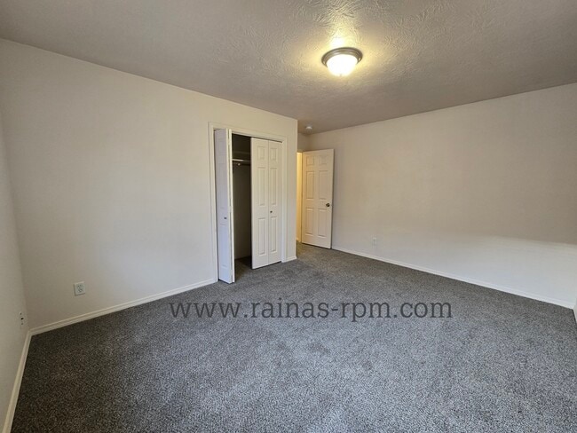 Building Photo - 1885 N Allumbaugh St