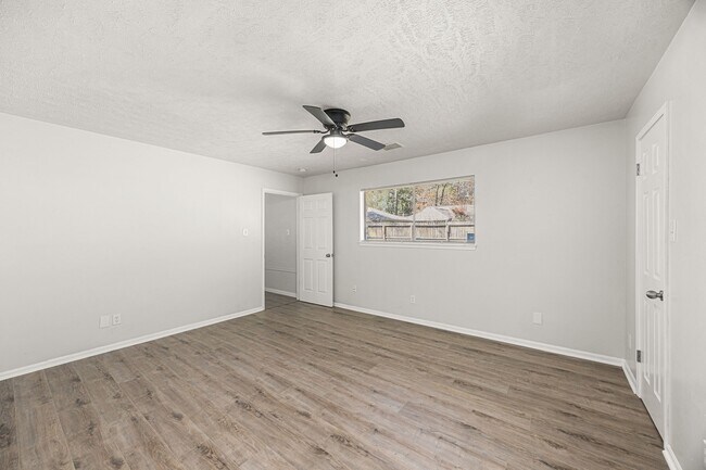 Building Photo - 2907 Boulder Creek Dr