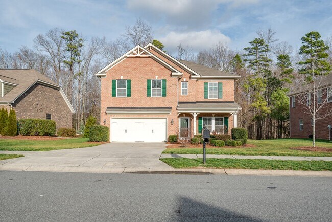 Building Photo - (Coming Soon) 5 Bedroom Brick Home in Matthews!
