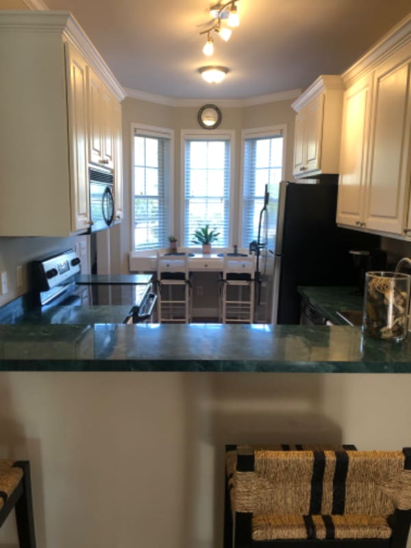 Building Photo - 334 Byron Rd