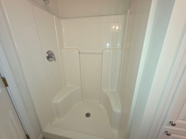 Building Photo - 356 Melbourne Ct