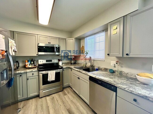 Building Photo - 7110 Goldfield Dr