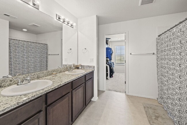 Building Photo - 3315 Bella Luna Dr