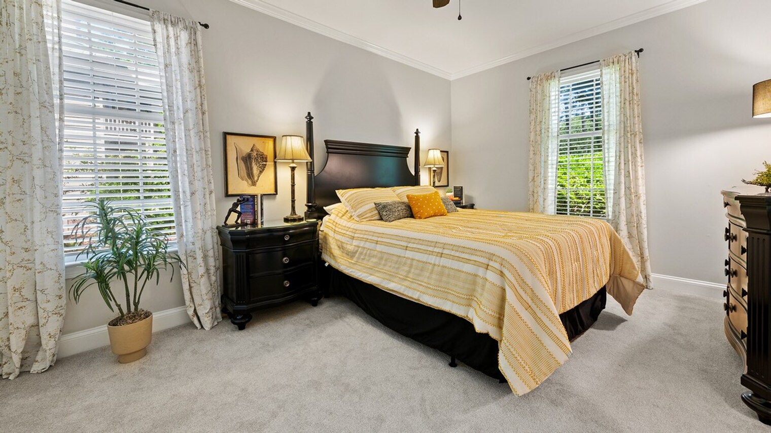 Building Photo - 235 Golden Bear Dr