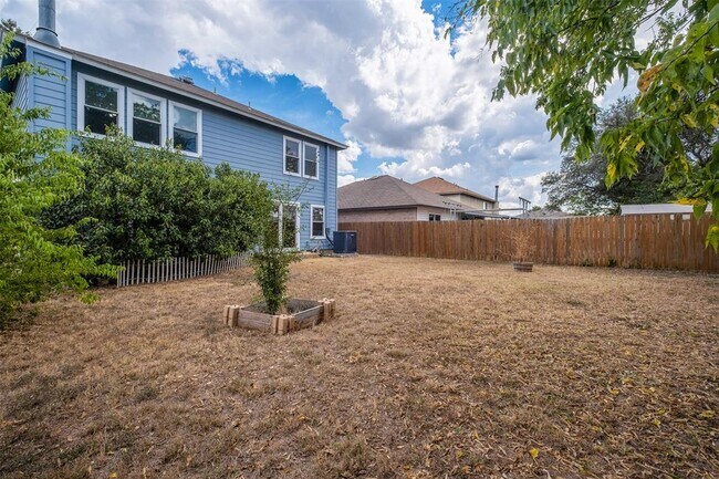 Building Photo - 2507 Byfield Dr