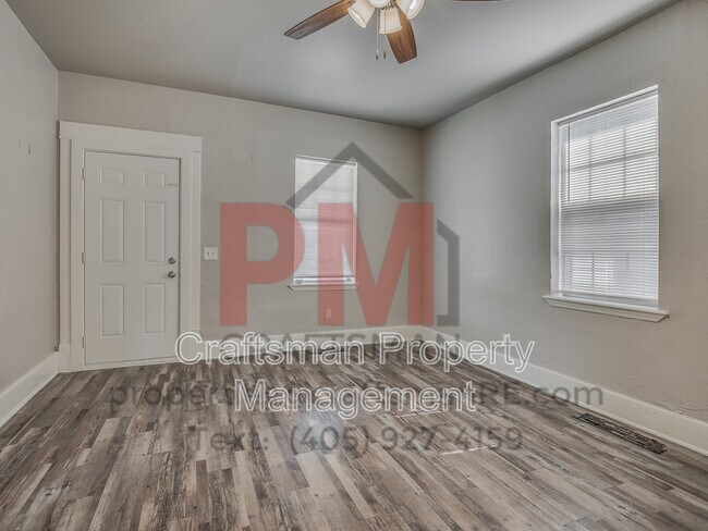 Building Photo - 1226 NW 8th St