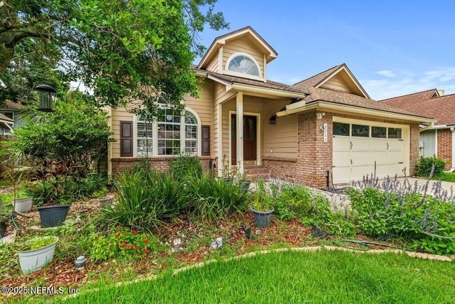 Building Photo - 9545 Glenn Abbey Way