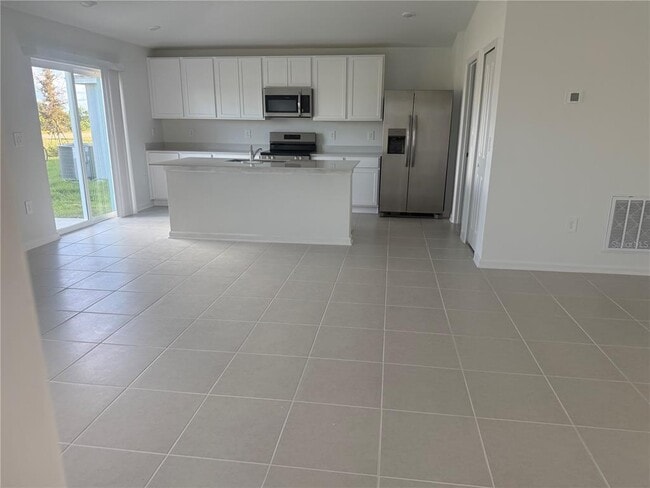 Building Photo - 2782 Pennachio Dr