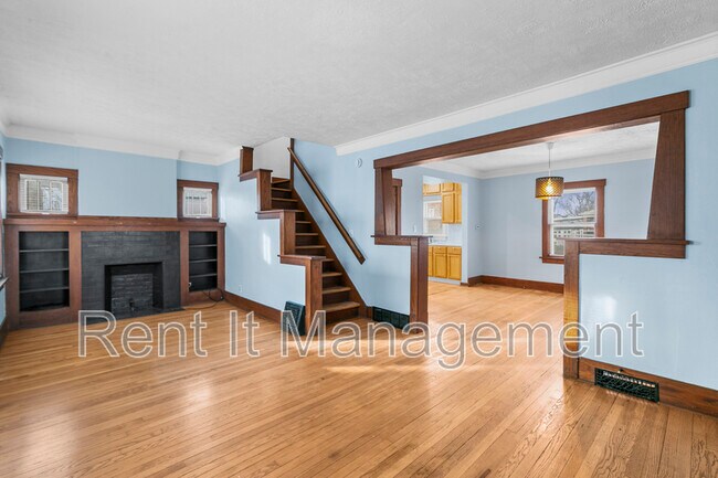 Building Photo - 3228 Fontenelle Blvd