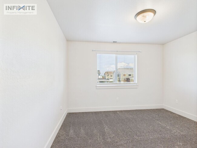 Building Photo - 3 Bedroom Condo in Bozeman