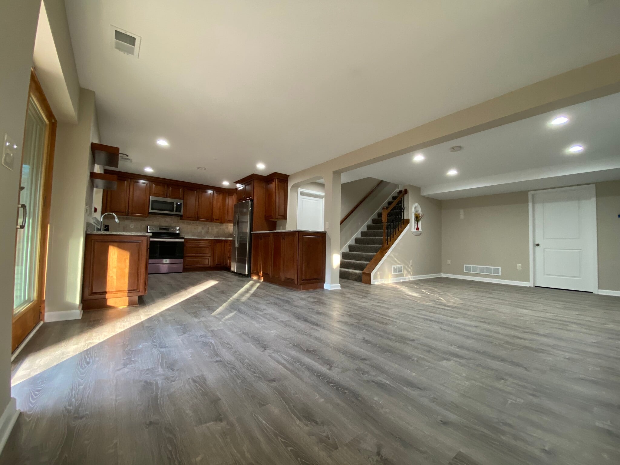 Lower level - 1301 Jones Dr