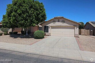 Building Photo - GREAT 3 bed, 2 bath home