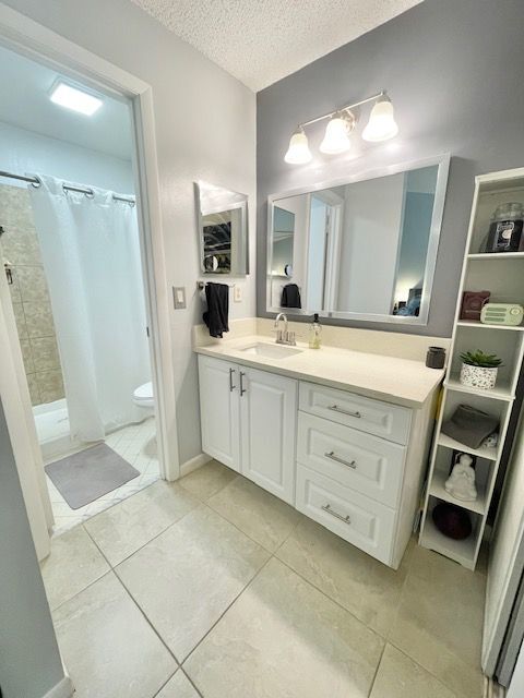 Building Photo - 3473 Carambola Cir S