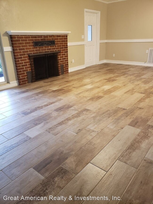 Building Photo - 3 br, 2 bath House - 200 NE 11th Street