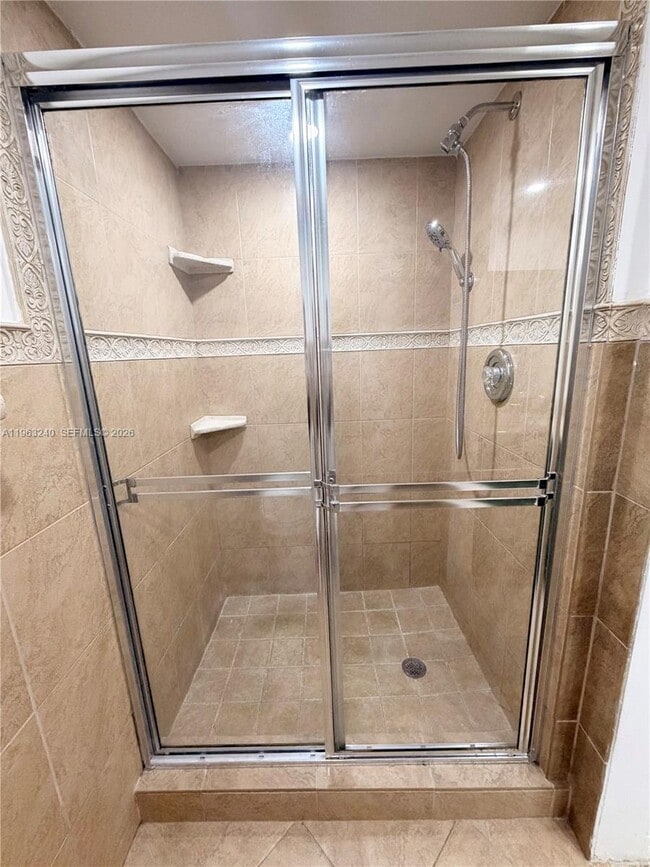 Building Photo - 10835 SW 112th Ave