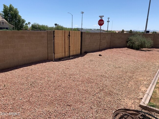 Building Photo - 14318 N 78th Dr