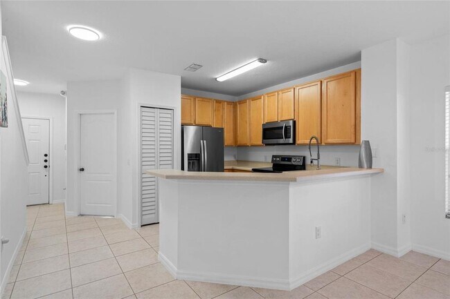 Building Photo - 102 Chelsea Dr