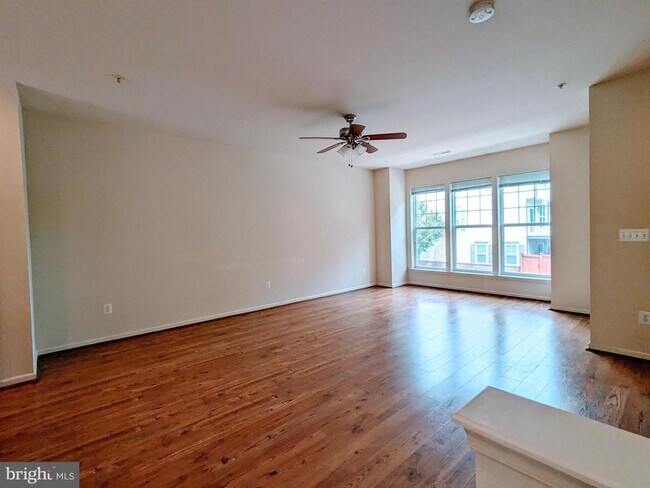Building Photo - 22404 Glenbow Way
