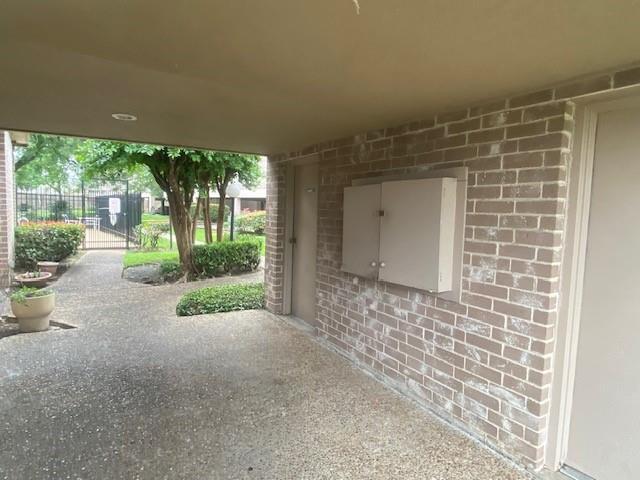 Building Photo - 2209 S Braeswood Blvd