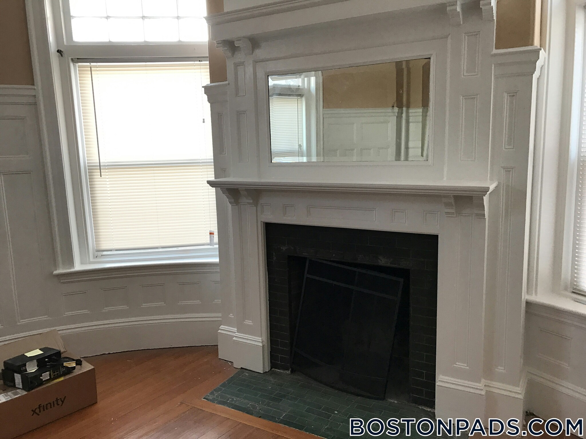 Building Photo - 1887 Beacon St