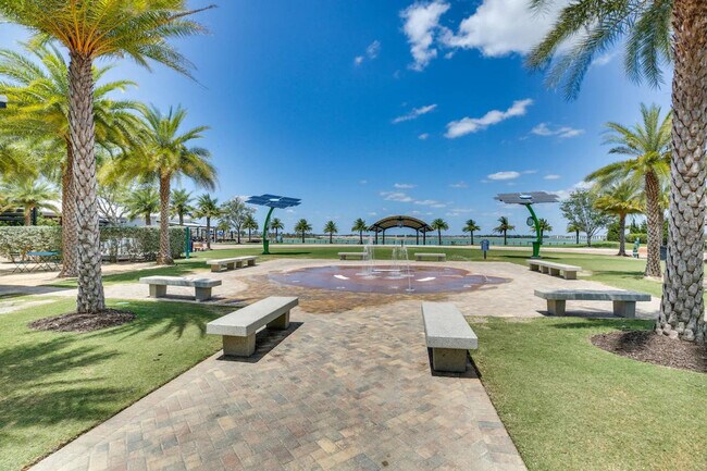 Building Photo - 15968 Leaning Pine Ln