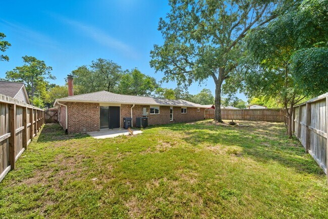 Building Photo - 12414 Aste Ln