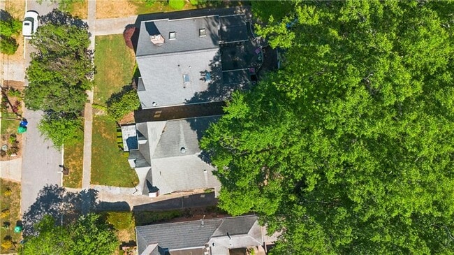 Building Photo - 1213 Cameron Ct NE